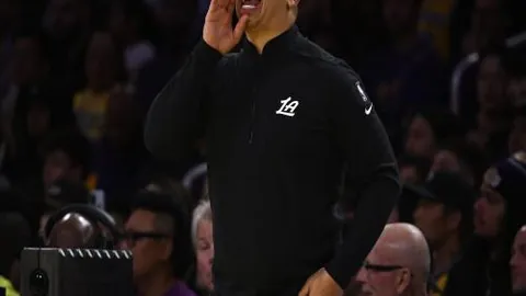 活塞VS篮网：专家4连红推荐，大乐透期号质合分析